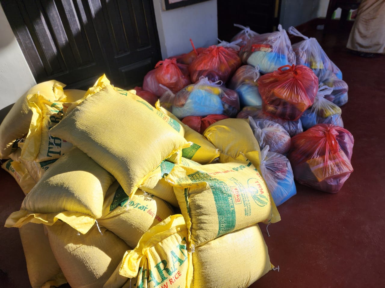 Sri lanka flood relief 11