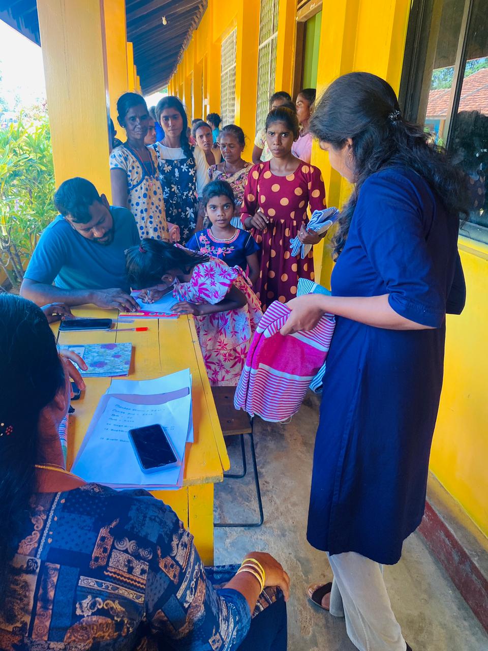 Sri lanka flood relief 2