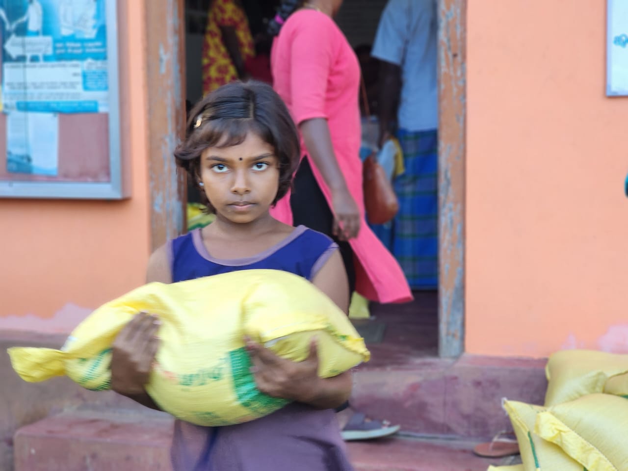 Sri lanka flood relief 8